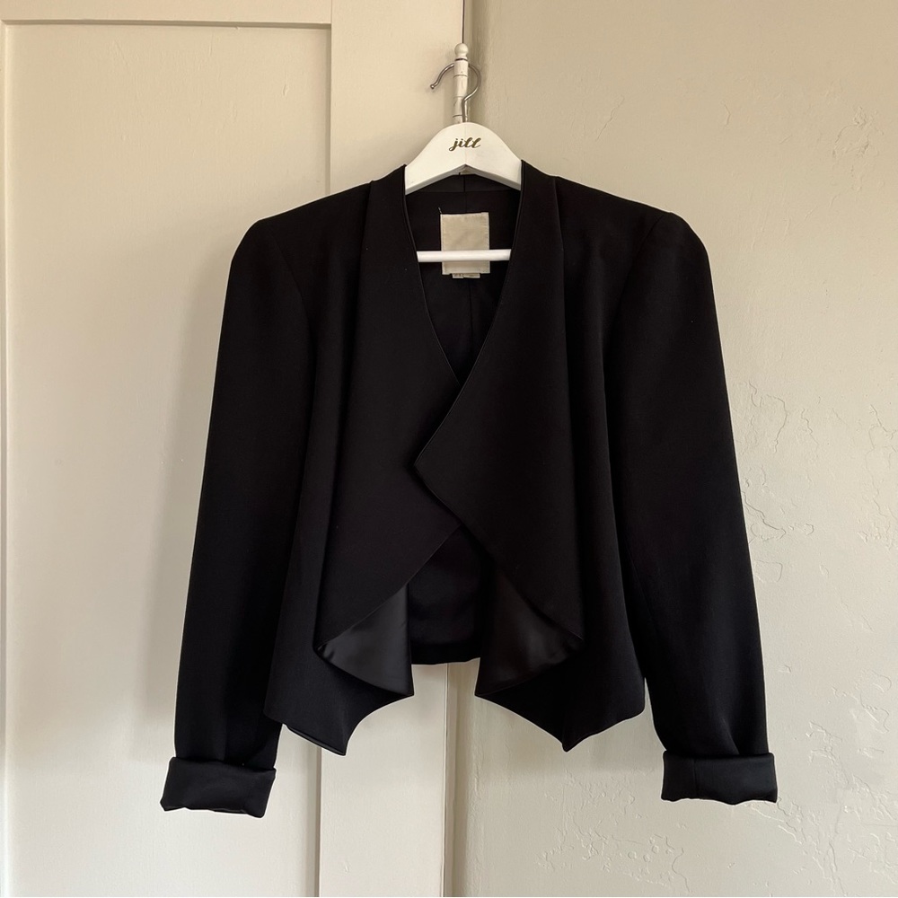 🤍 euc | elevenses | beautifully draped waterfall blazer